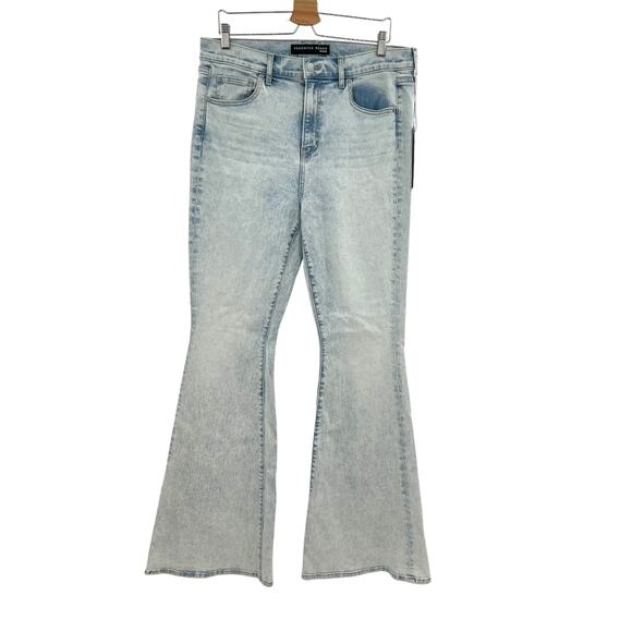Veronica Beard Sheridan Exaggerated Flare Jeans High Rise Denim Sky Blue Size 15 - Picture 2 of 16
